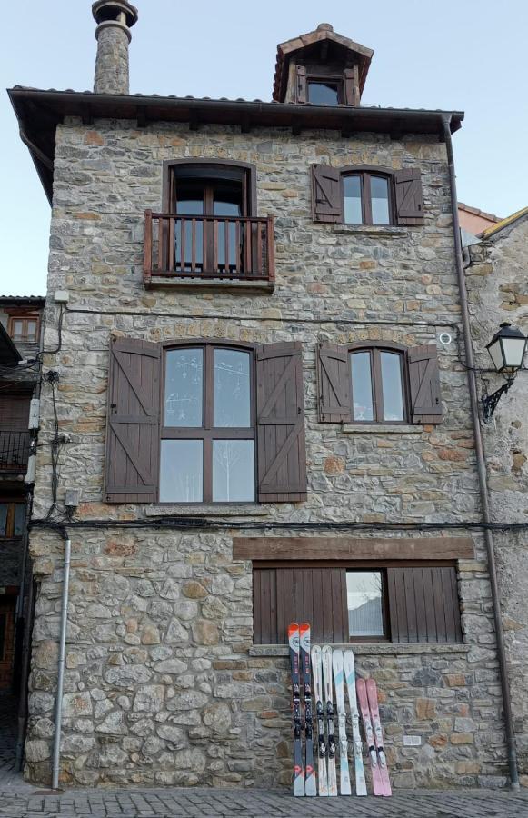 Laspuña Casa Rural " El Retiro" מראה חיצוני תמונה
